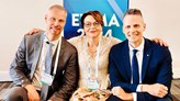 Avgående ordförande Sebastian Probst, i mitten nuvarande ordförande Kirsi Isoherrannen och till höger Dimitri Beeckman, tillträdande ordförande för EWMA.