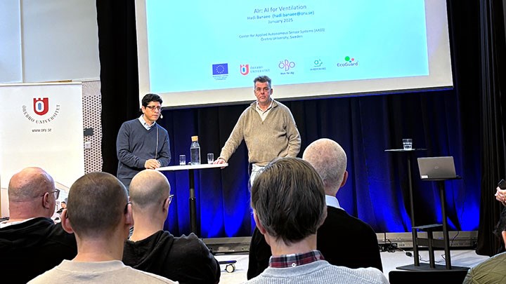 Hadi Banee och Jonas Tannerstad under slutseminariet på Örebro universitet.