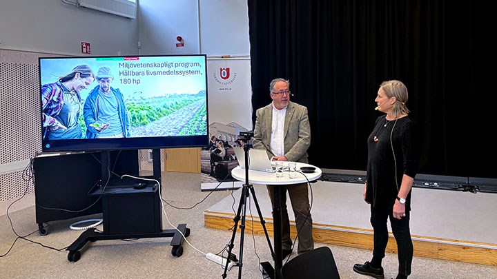 Ulf Hanell och Johanna Björklund.