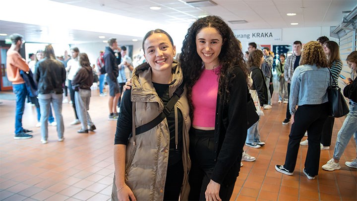 Alexandra Poulios och Susan Khonia