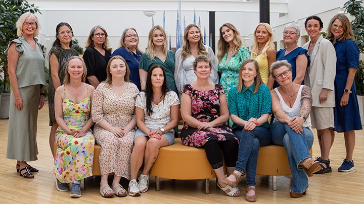 Gruppfoto på studenter från Hälso- och sjukvårdskuratorsprogrammet.