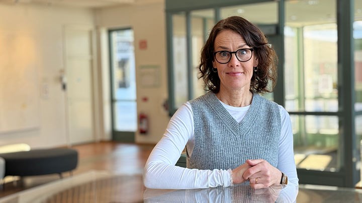 Susanna Heldt Cassel in Entréhuset's lobby.